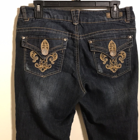 declaration of democracy jean dependance Denim - Women’s capri blue jeans Size 8 inseam 21” ankle 7.5” waist 16”